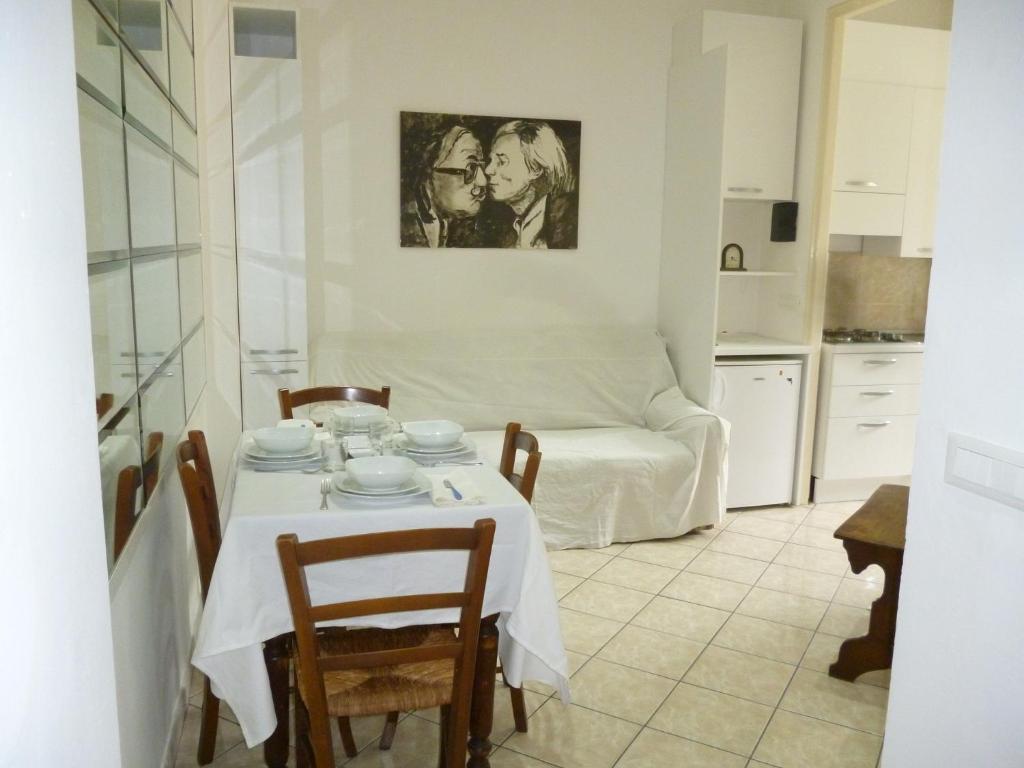 Bilocale Imperatrice room 1